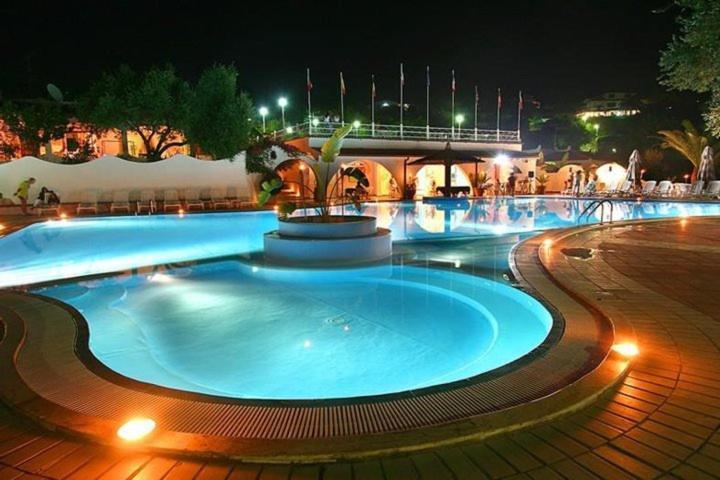 קאפו ואטיצ'אנו Residence Villaggio Smedile מראה חיצוני תמונה