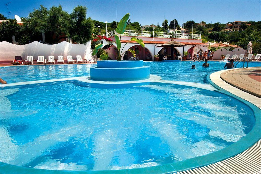 קאפו ואטיצ'אנו Residence Villaggio Smedile מראה חיצוני תמונה