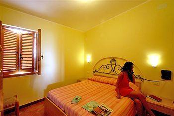קאפו ואטיצ'אנו Residence Villaggio Smedile מראה חיצוני תמונה